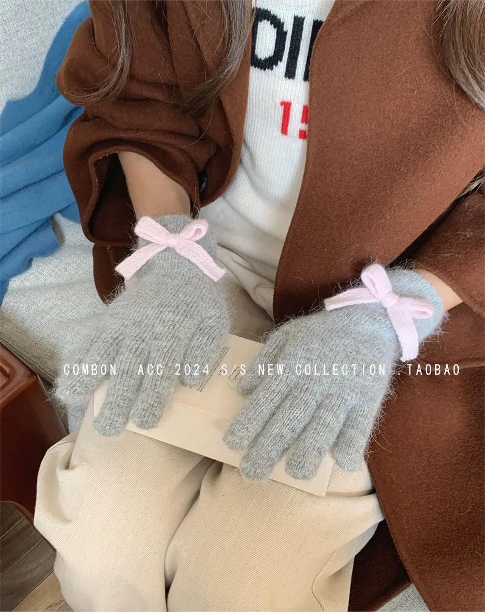 Cute Bow Rabbit Hair Gloves  Adorable Warmth with Touchscreen Capability!