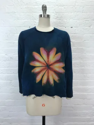 Fleece Raglan Sweatshirt in Peach Pop Chrysanthemum with Pockets