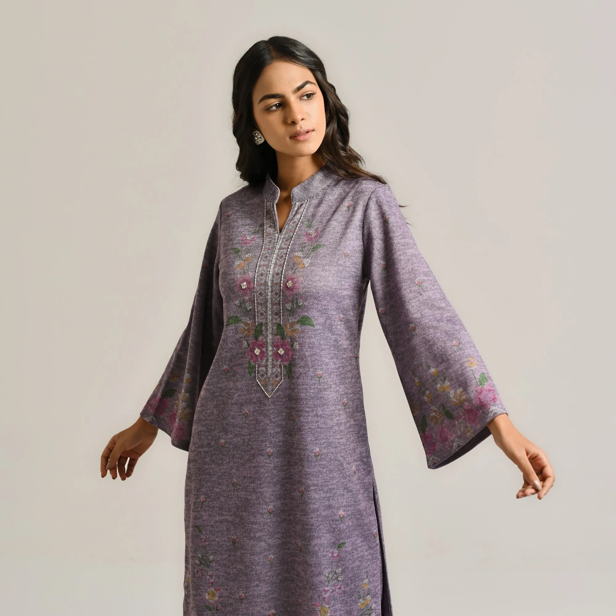 Mauve Floral Woollen Kurta Set with Embroidery Detail