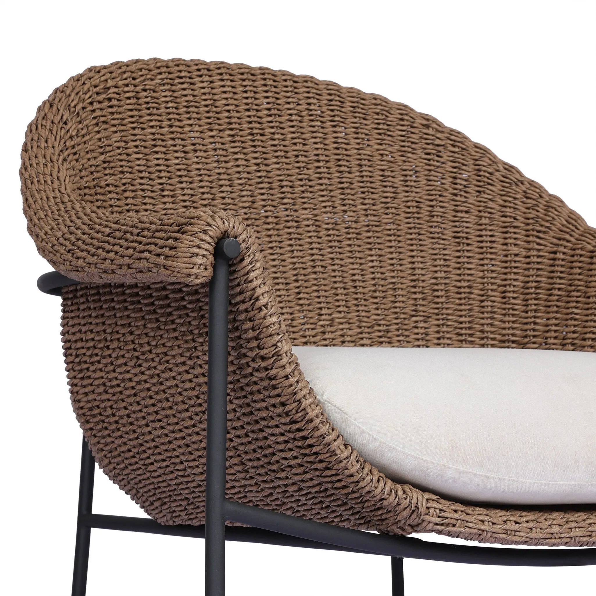 Suerte Outdoor Lounge Chair