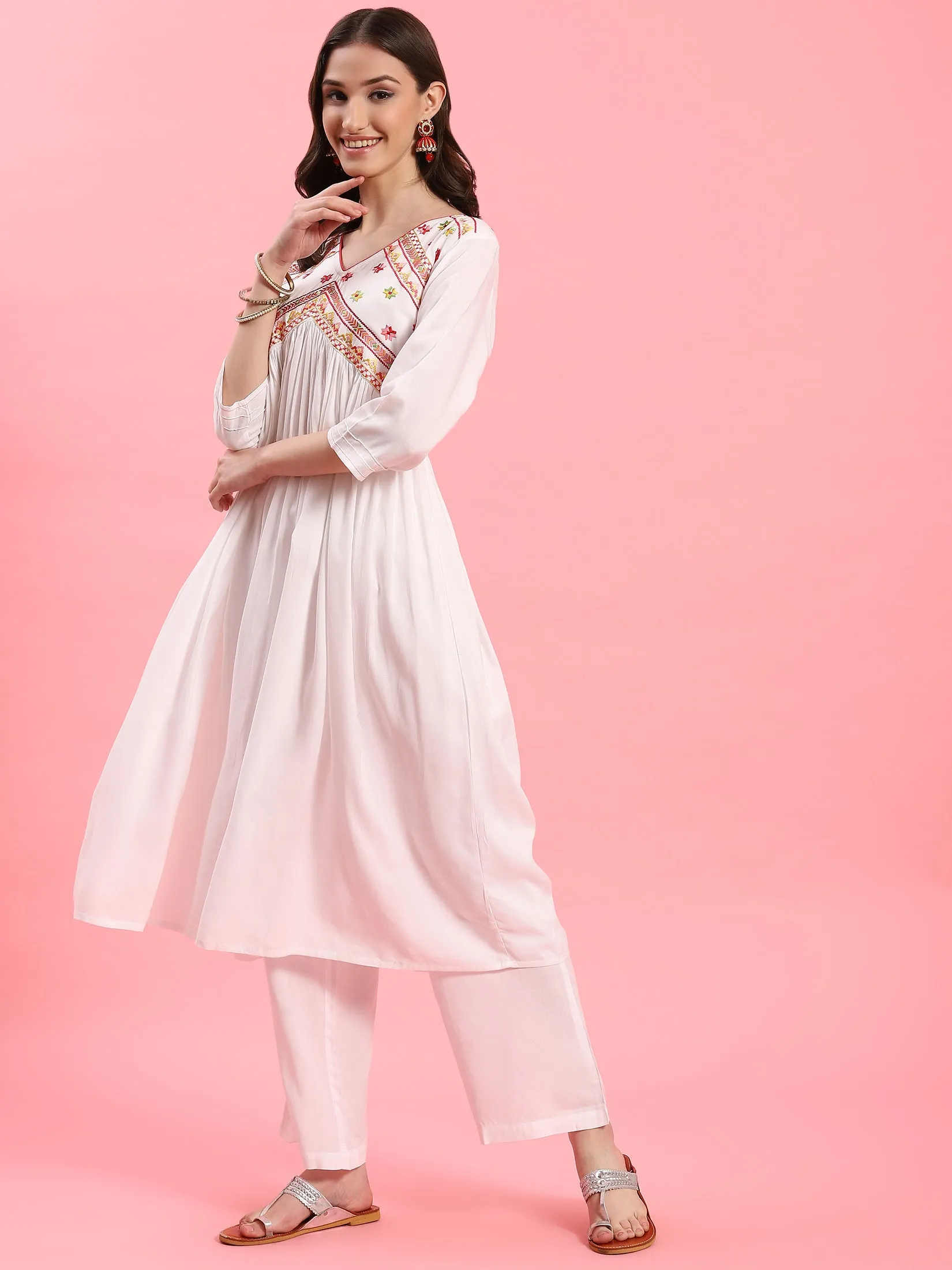 Women White Embroidered Kurta With Comfort Pant